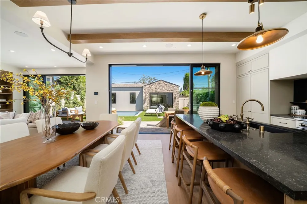4538 Wortser Avenue Studio City, CA 91604