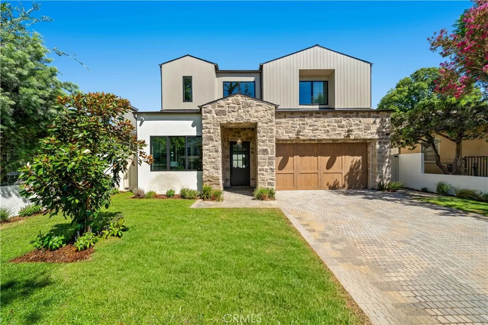 4538 Wortser Avenue Studio City, CA 91604