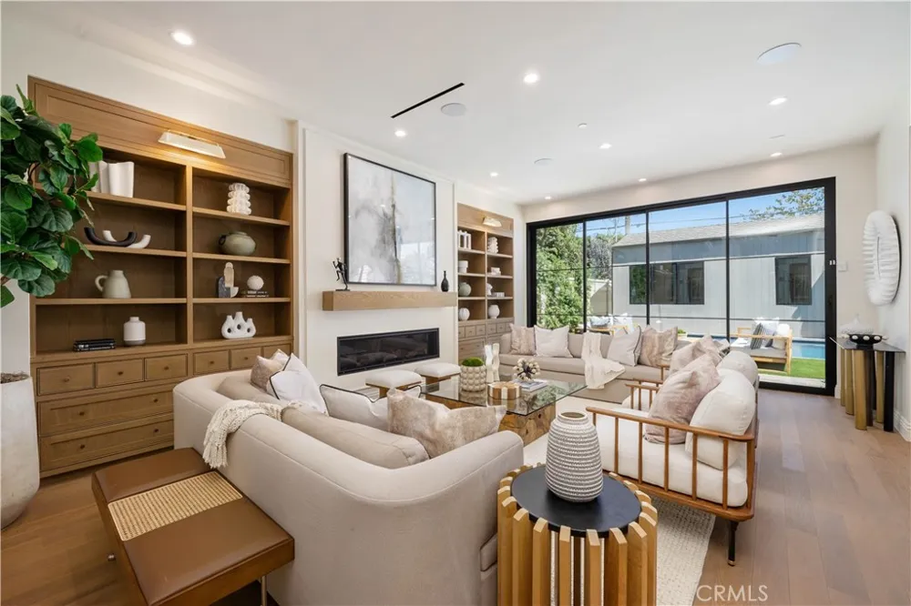 4538 Wortser Avenue Studio City, CA 91604
