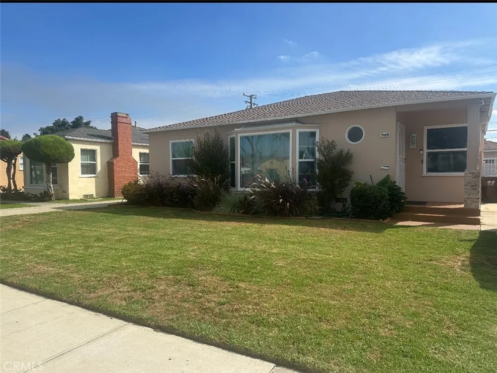 404 Poinsettia Compton, CA 90221