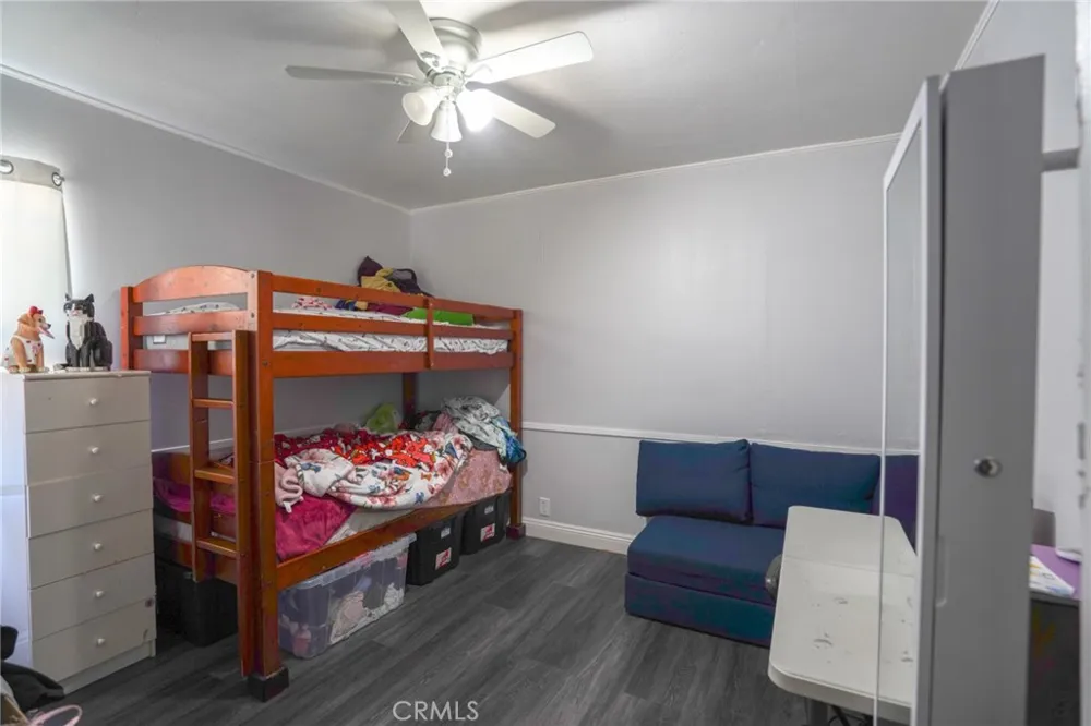 404 Poinsettia Compton, CA 90221