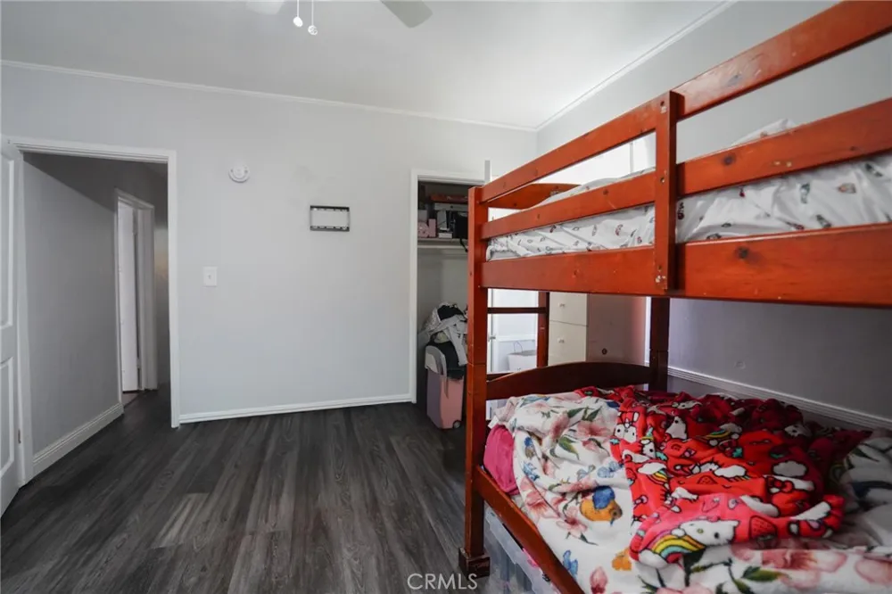 404 Poinsettia Compton, CA 90221
