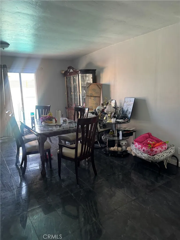 404 Poinsettia Compton, CA 90221