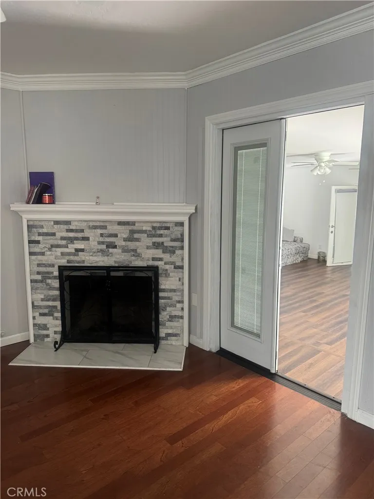 404 Poinsettia Compton, CA 90221