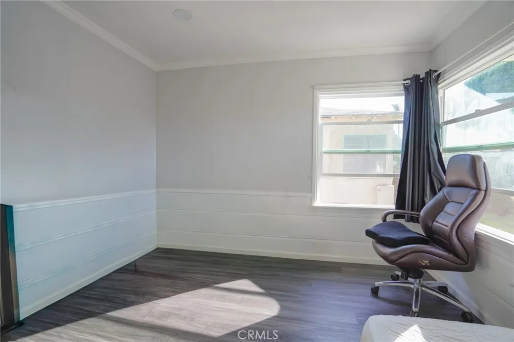 404 Poinsettia Compton, CA 90221
