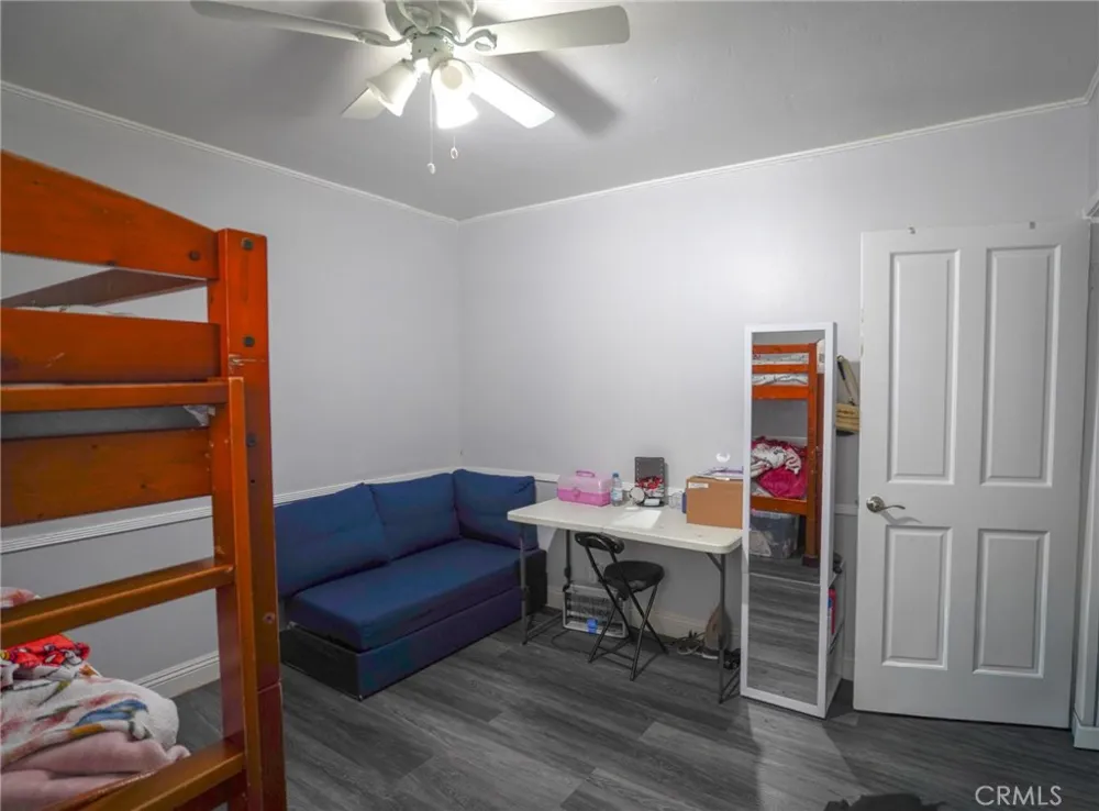404 Poinsettia Compton, CA 90221