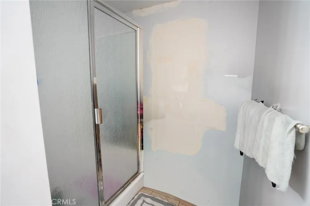 404 Poinsettia Compton, CA 90221