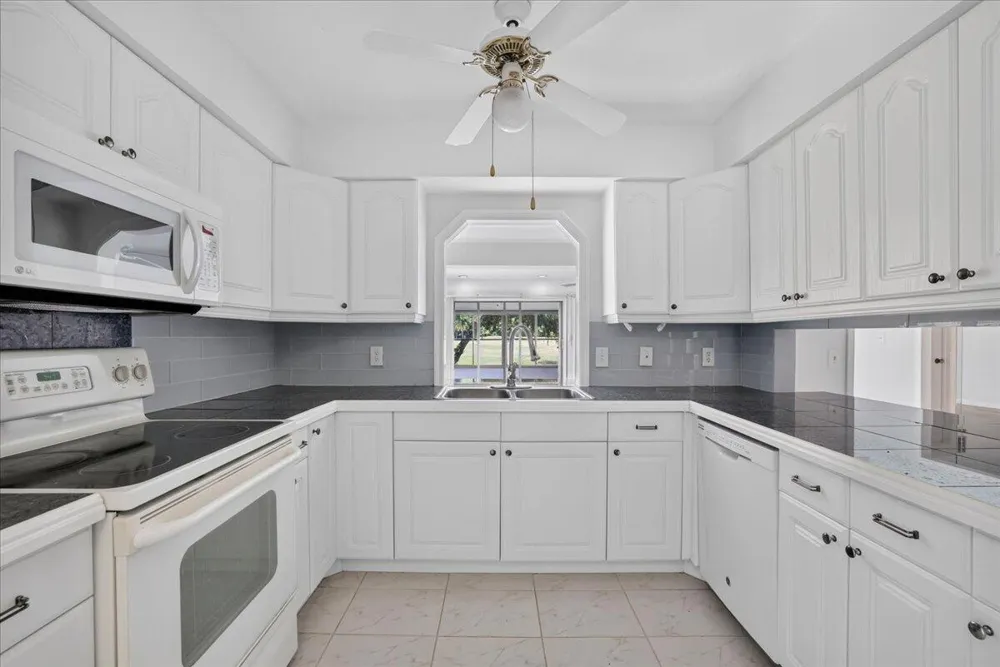 13257 Touchstone Place Palm Beach Gardens, FL 33418