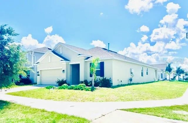 33611 SKY BLOSSOM CIRCLE Leesburg, FL 34788