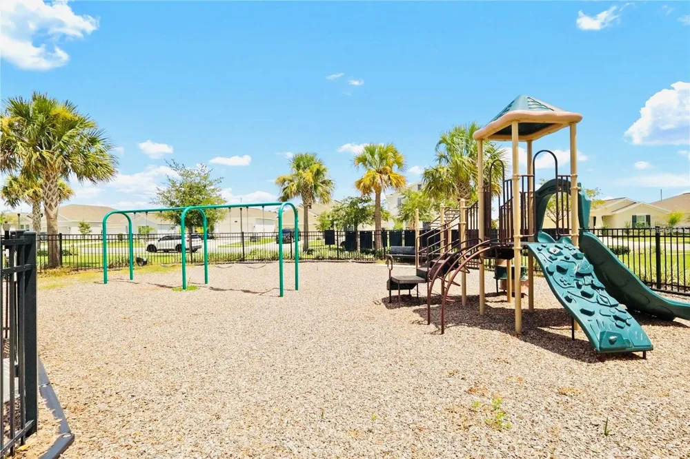 33611 SKY BLOSSOM CIRCLE Leesburg, FL 34788