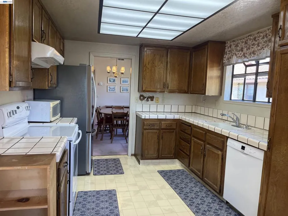 2510 Galleon Pl San Leandro, CA 94577