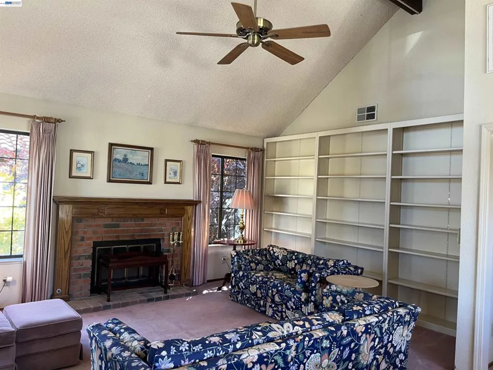 2510 Galleon Pl San Leandro, CA 94577