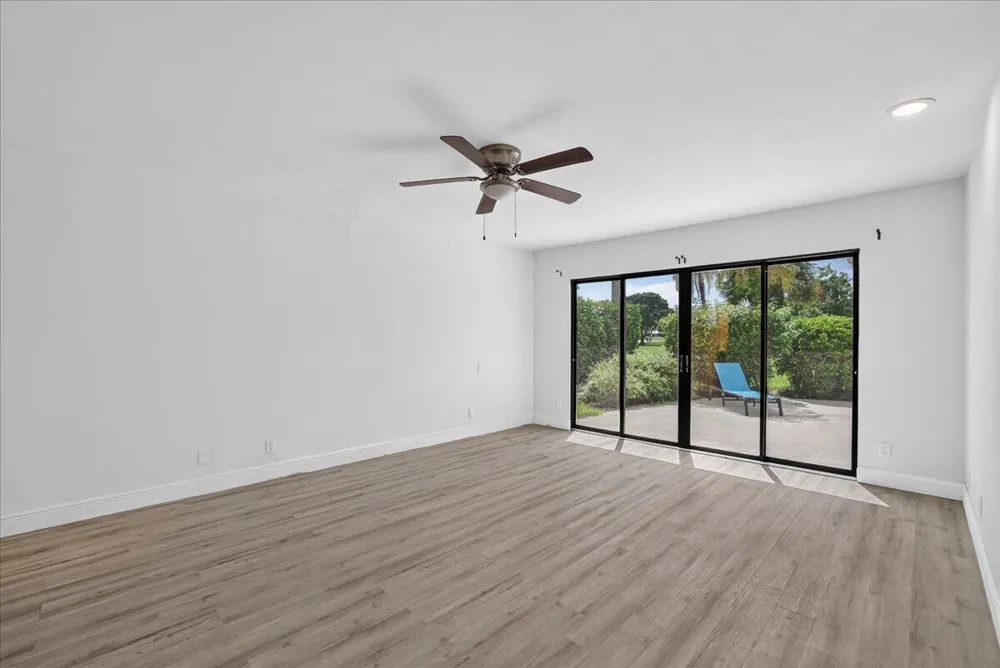 13867 EASTPOINTE WAY Palm Beach Gardens, FL 33418
