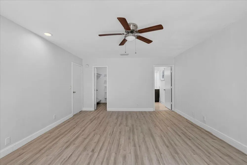 13867 EASTPOINTE WAY Palm Beach Gardens, FL 33418