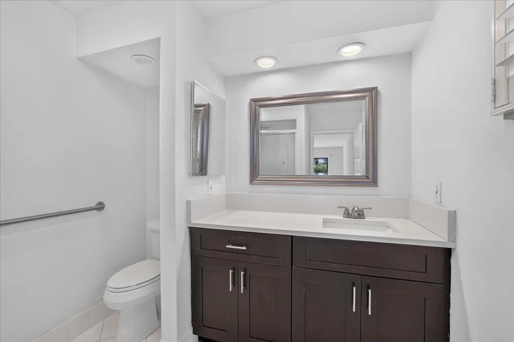 13867 EASTPOINTE WAY Palm Beach Gardens, FL 33418