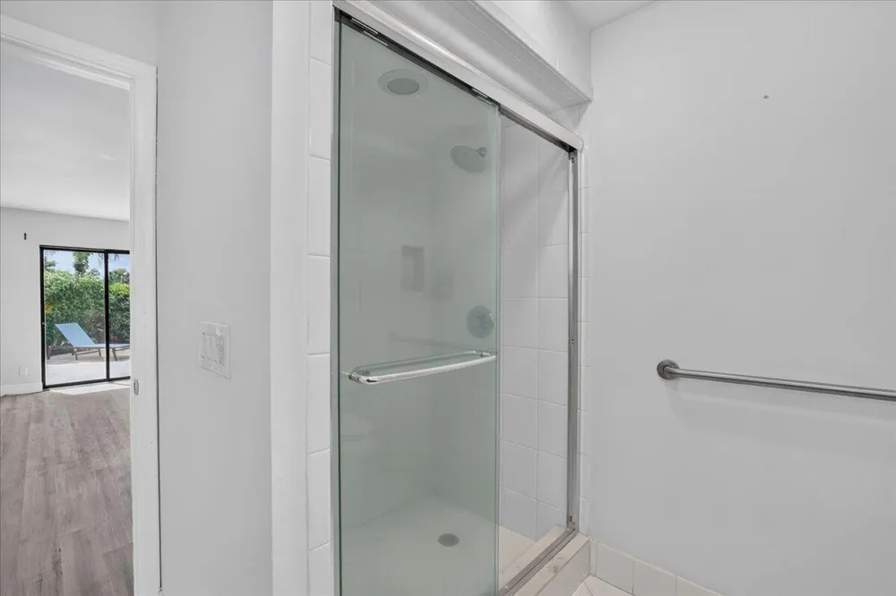 13867 EASTPOINTE WAY Palm Beach Gardens, FL 33418