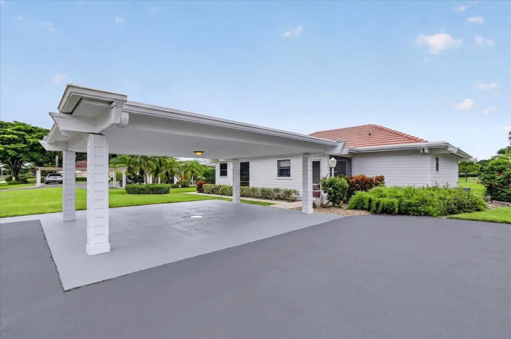 13867 EASTPOINTE WAY Palm Beach Gardens, FL 33418