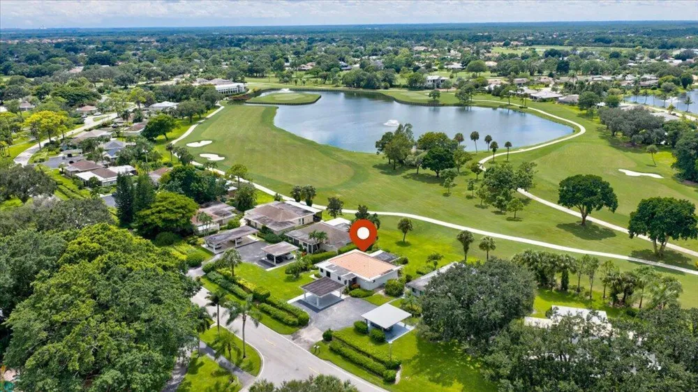 13867 EASTPOINTE WAY Palm Beach Gardens, FL 33418