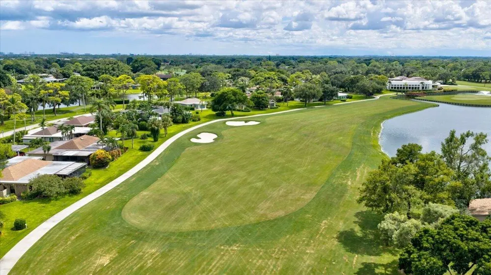 13867 EASTPOINTE WAY Palm Beach Gardens, FL 33418