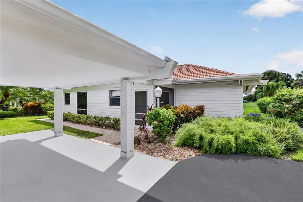 13867 EASTPOINTE WAY Palm Beach Gardens, FL 33418
