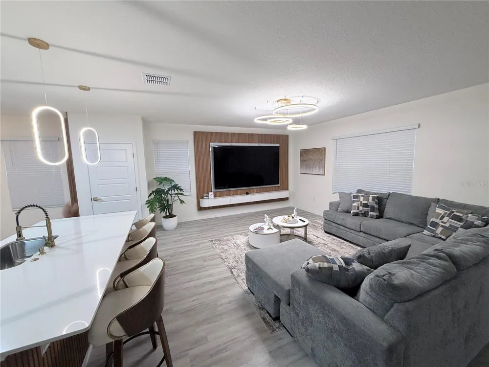 3013 MOULIN ROAD Davenport, FL 33837