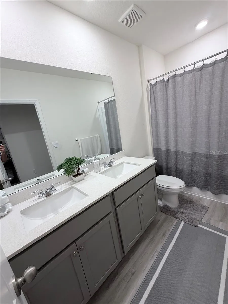 3013 MOULIN ROAD Davenport, FL 33837