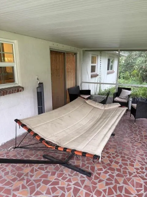 1009 E NORTH STREET Tampa, FL 33604