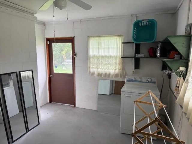 1009 E NORTH STREET Tampa, FL 33604