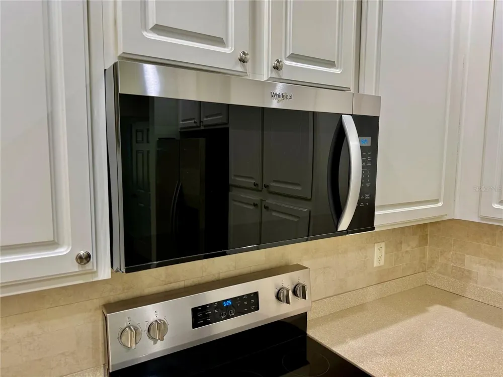 8059 LIMESTONE LANE #16-101 Sarasota, FL 34233