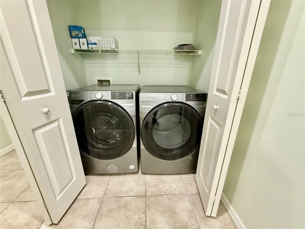 8059 LIMESTONE LANE #16-101 Sarasota, FL 34233