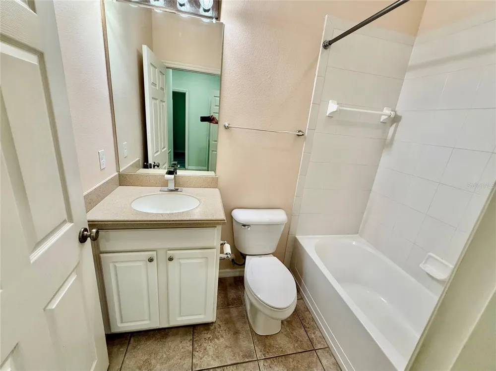 8059 LIMESTONE LANE #16-101 Sarasota, FL 34233