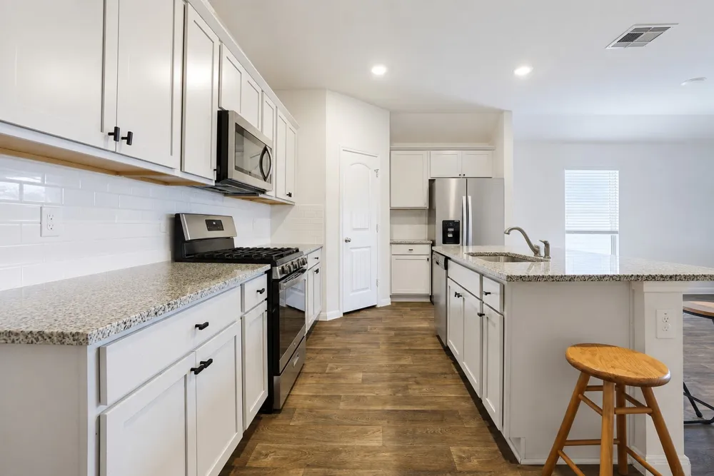 307 Abbey Lane Lockhart, TX 78644
