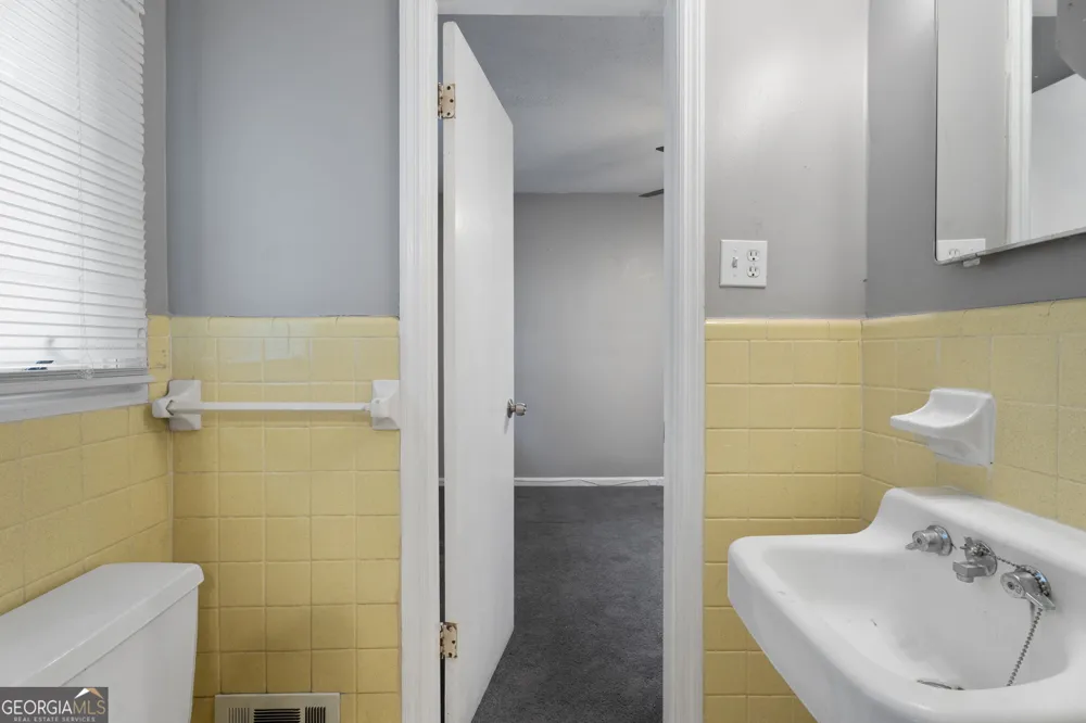 5686 Skyland DR Forest Park, GA 30297