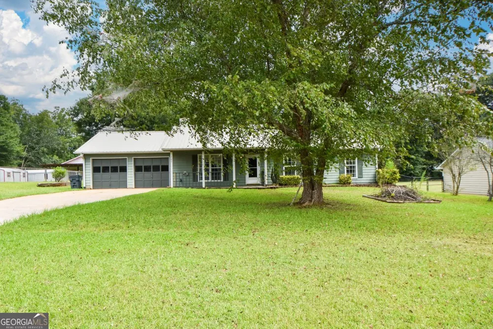 105 Gwenellen DR Locust Grove, GA 30248