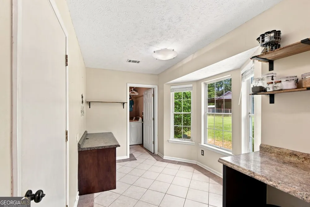 105 Gwenellen DR Locust Grove, GA 30248