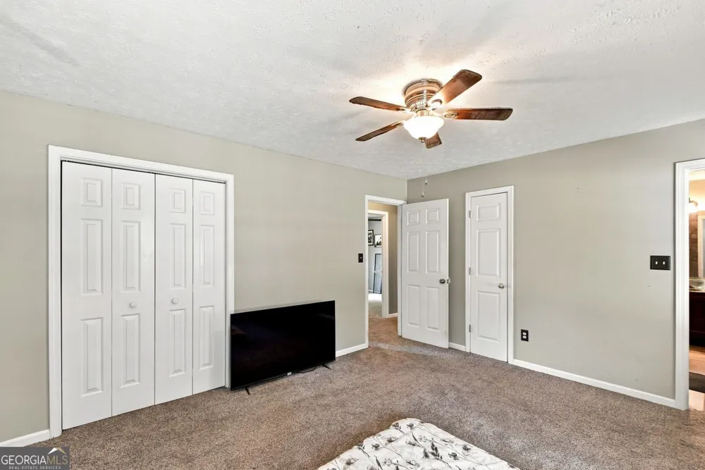 105 Gwenellen DR Locust Grove, GA 30248