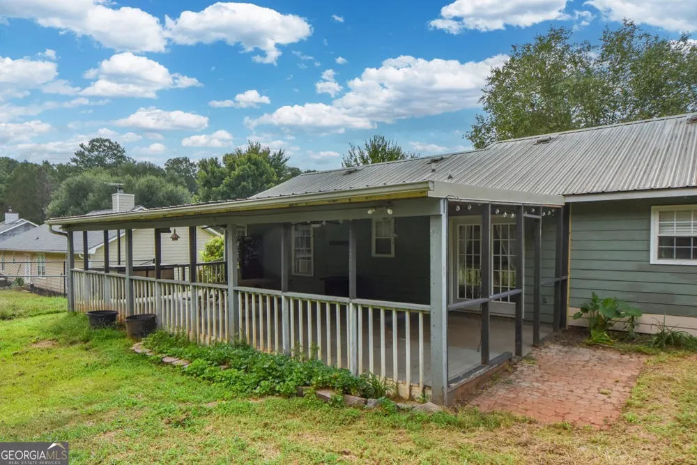 105 Gwenellen DR Locust Grove, GA 30248