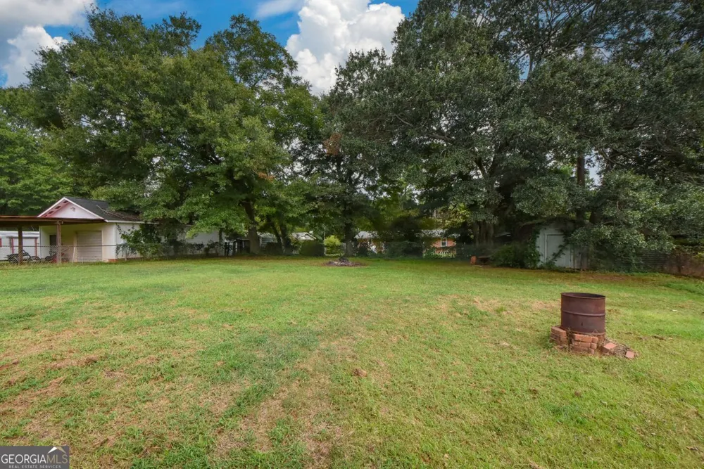 105 Gwenellen DR Locust Grove, GA 30248