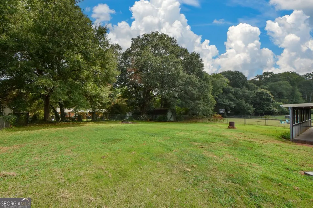 105 Gwenellen DR Locust Grove, GA 30248