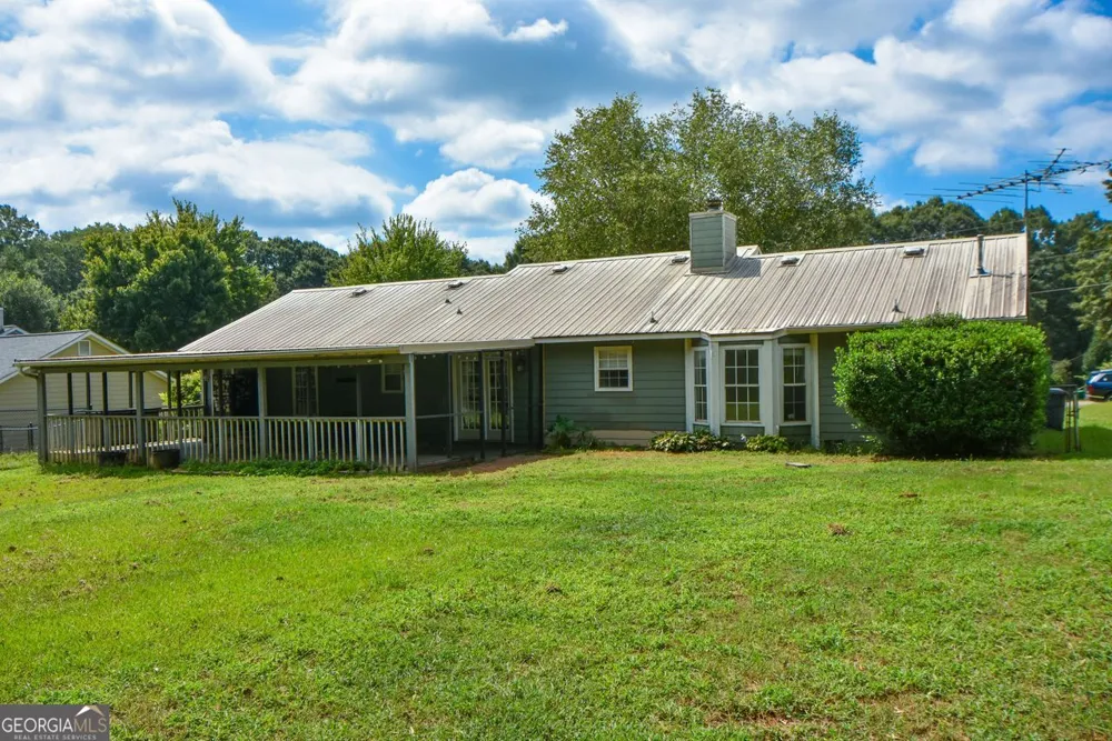 105 Gwenellen DR Locust Grove, GA 30248