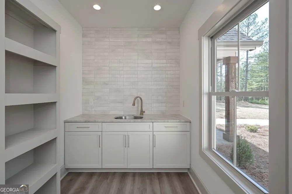 153 Riversong RD Carrollton, GA 30117