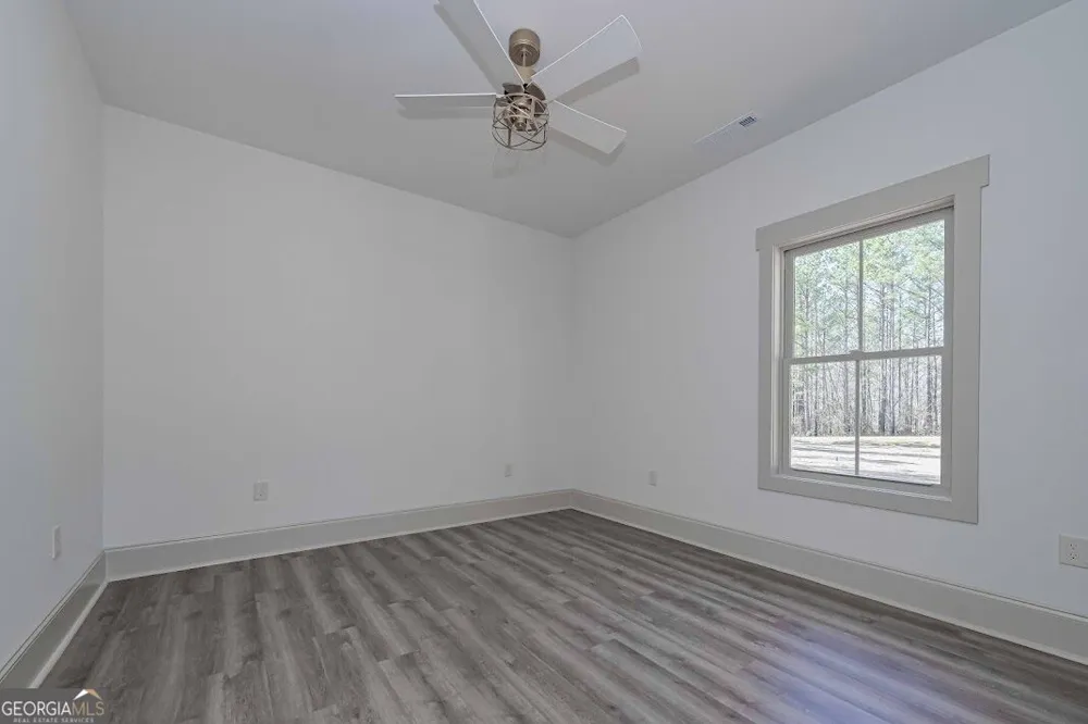 153 Riversong RD Carrollton, GA 30117