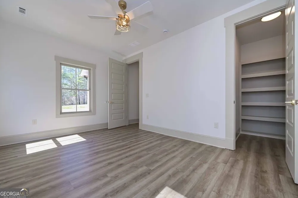 153 Riversong RD Carrollton, GA 30117