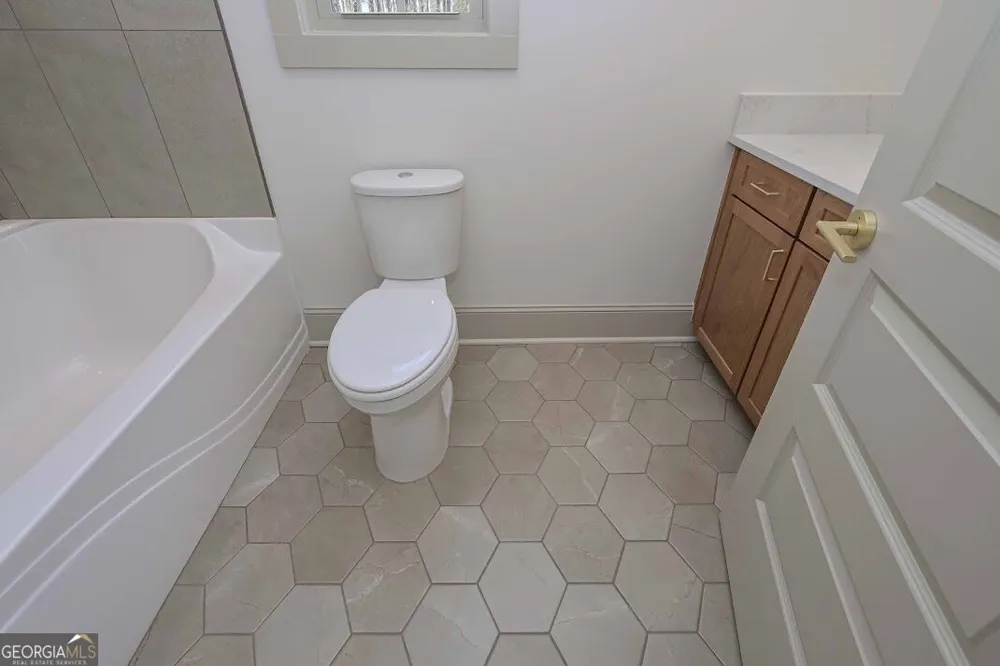 153 Riversong RD Carrollton, GA 30117
