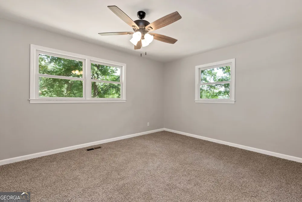 2357 Comer RD Comer, GA 30629