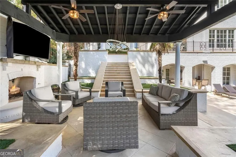 2270 Blackheath TRCE Alpharetta, GA 30005