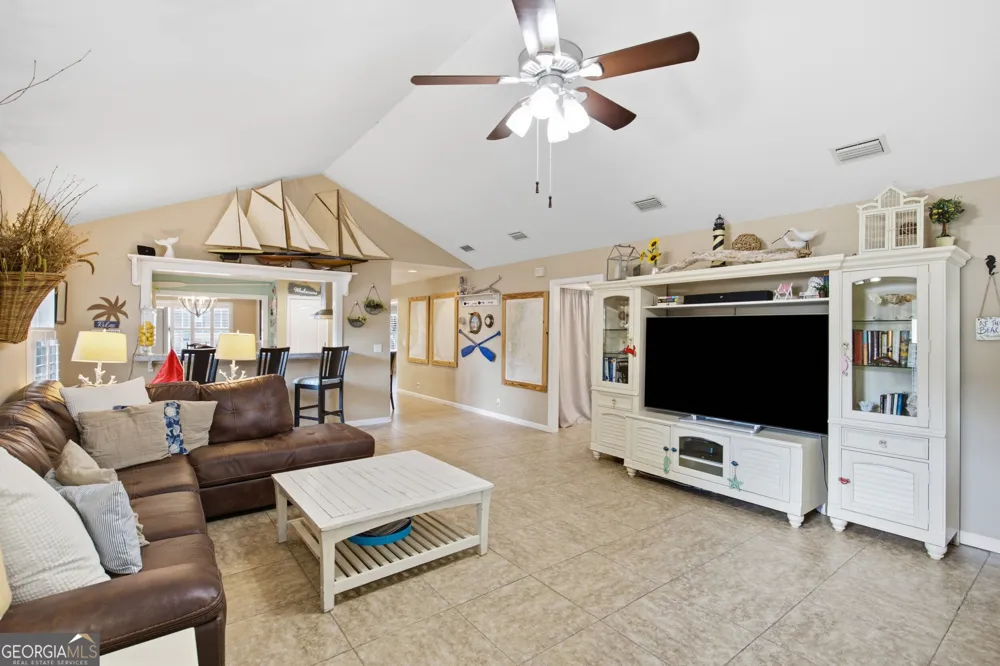 1007 Mallery ST St. Simons, GA 31522