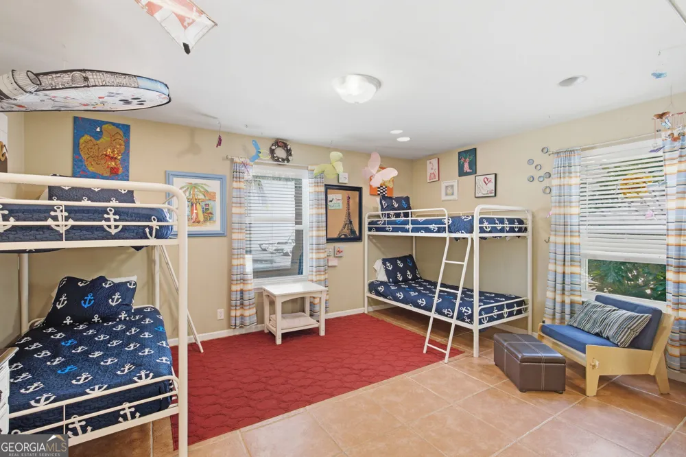 1007 Mallery ST St. Simons, GA 31522