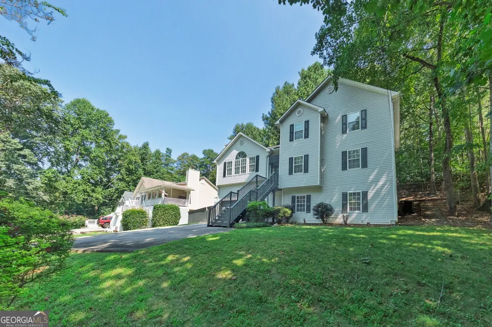 6484 Victory DR Acworth, GA 30102