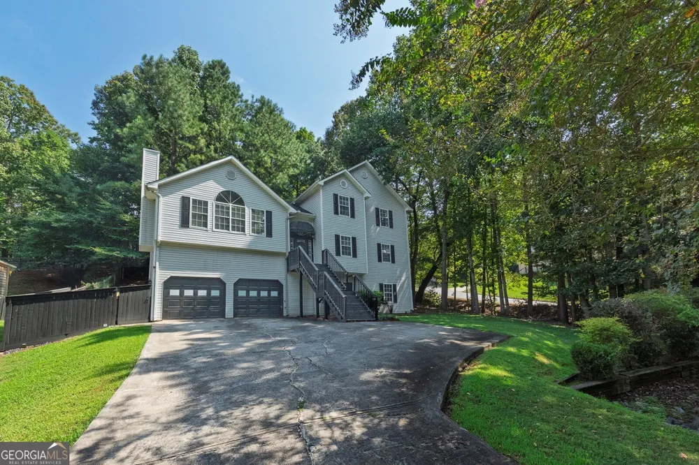 6484 Victory DR Acworth, GA 30102